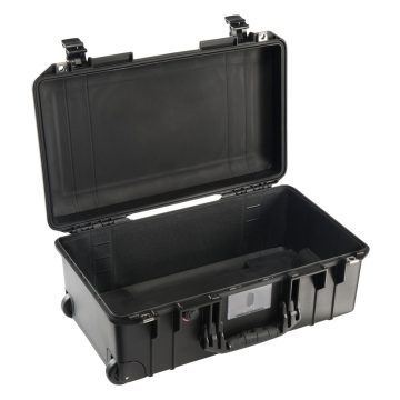 Pelican 1535 Air Wheeled Case with Empty Interior