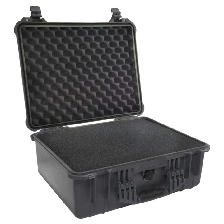 Pelican 1550 Medium Shipping Case with Pick N Pluck Foam