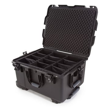 Nanuk 960 Wheeled Case with Padded Dividers