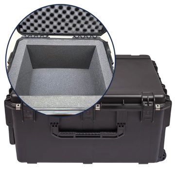 SKB iSeries 3i 3026-15 Wheeled Shipping Case w/ 2 in. Foam Lining