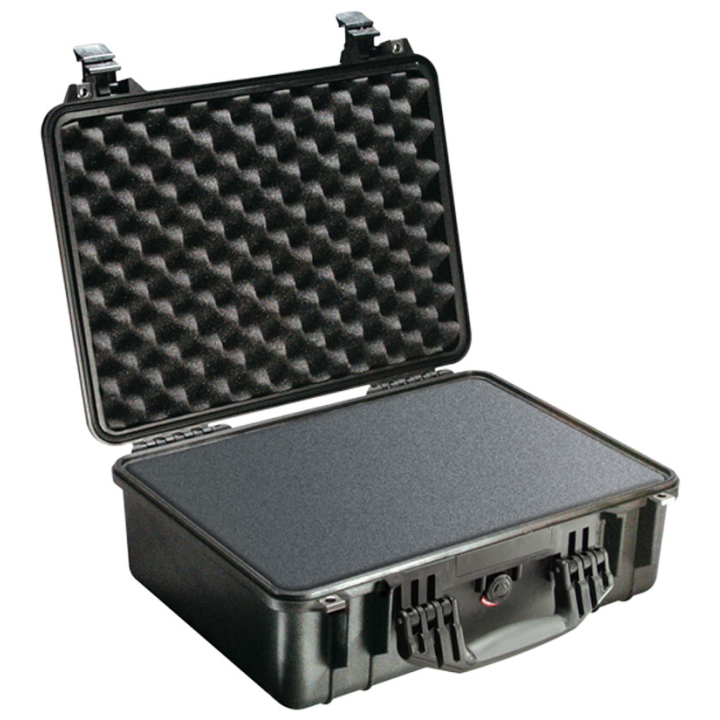 Pelican 1520 Medium Shipping Case with Pick N Pluck Foam