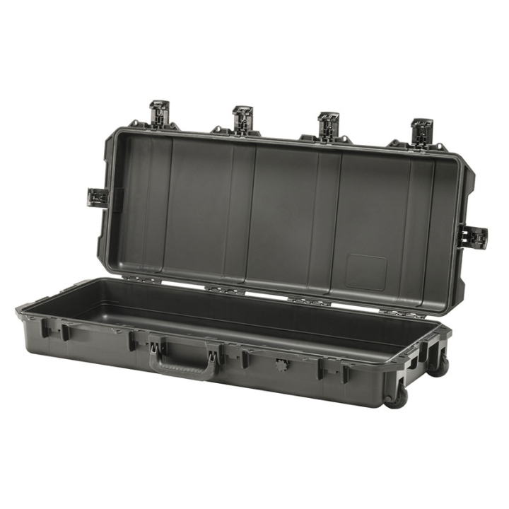 Pelican iM3100 Long Storm Wheeled Case with Empty Interior